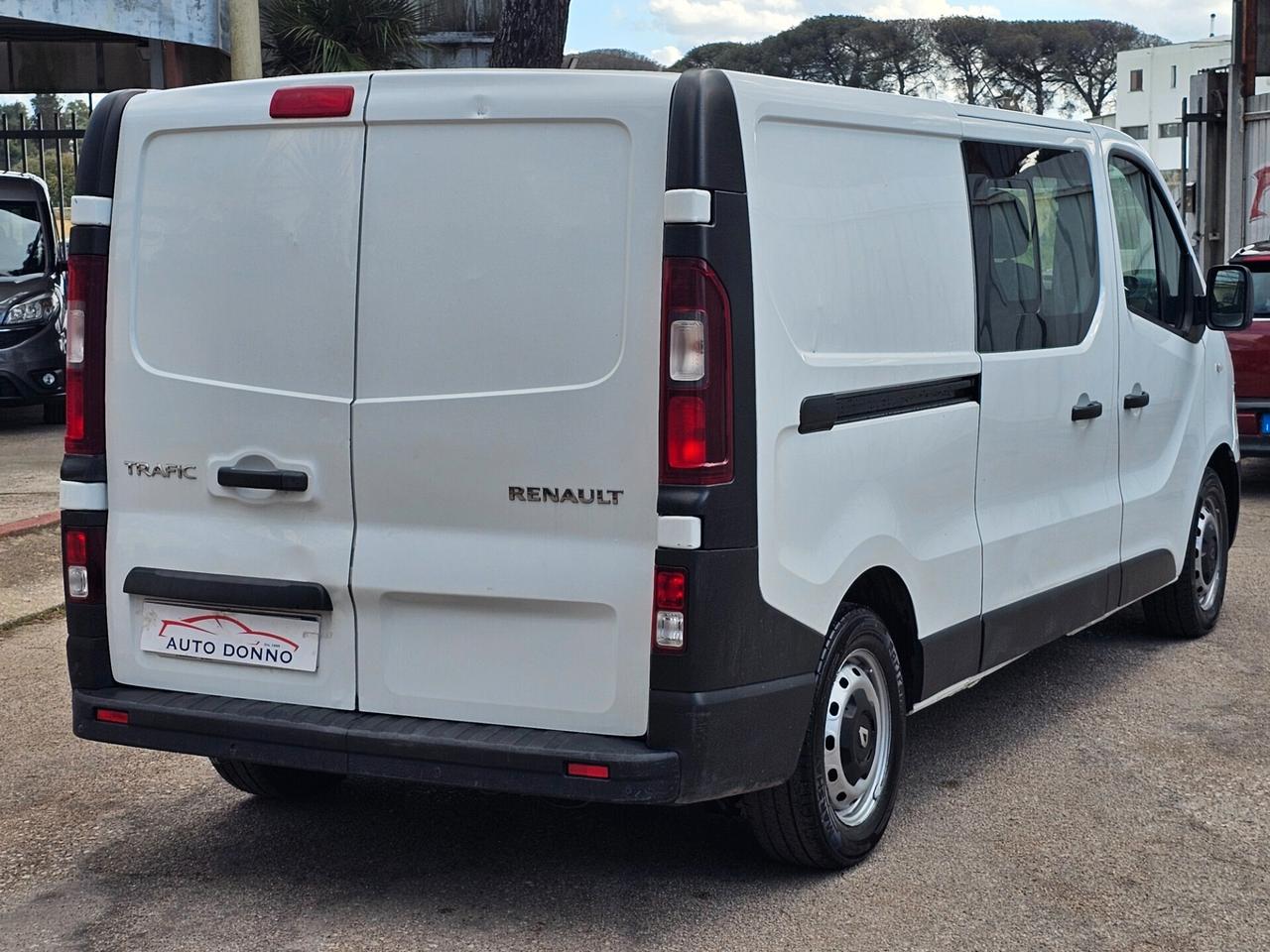 Renault Trafic 1.6 dCi 120cv 6 POSTI + FURGONE