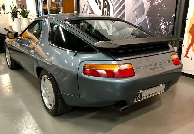 Porsche 928 S