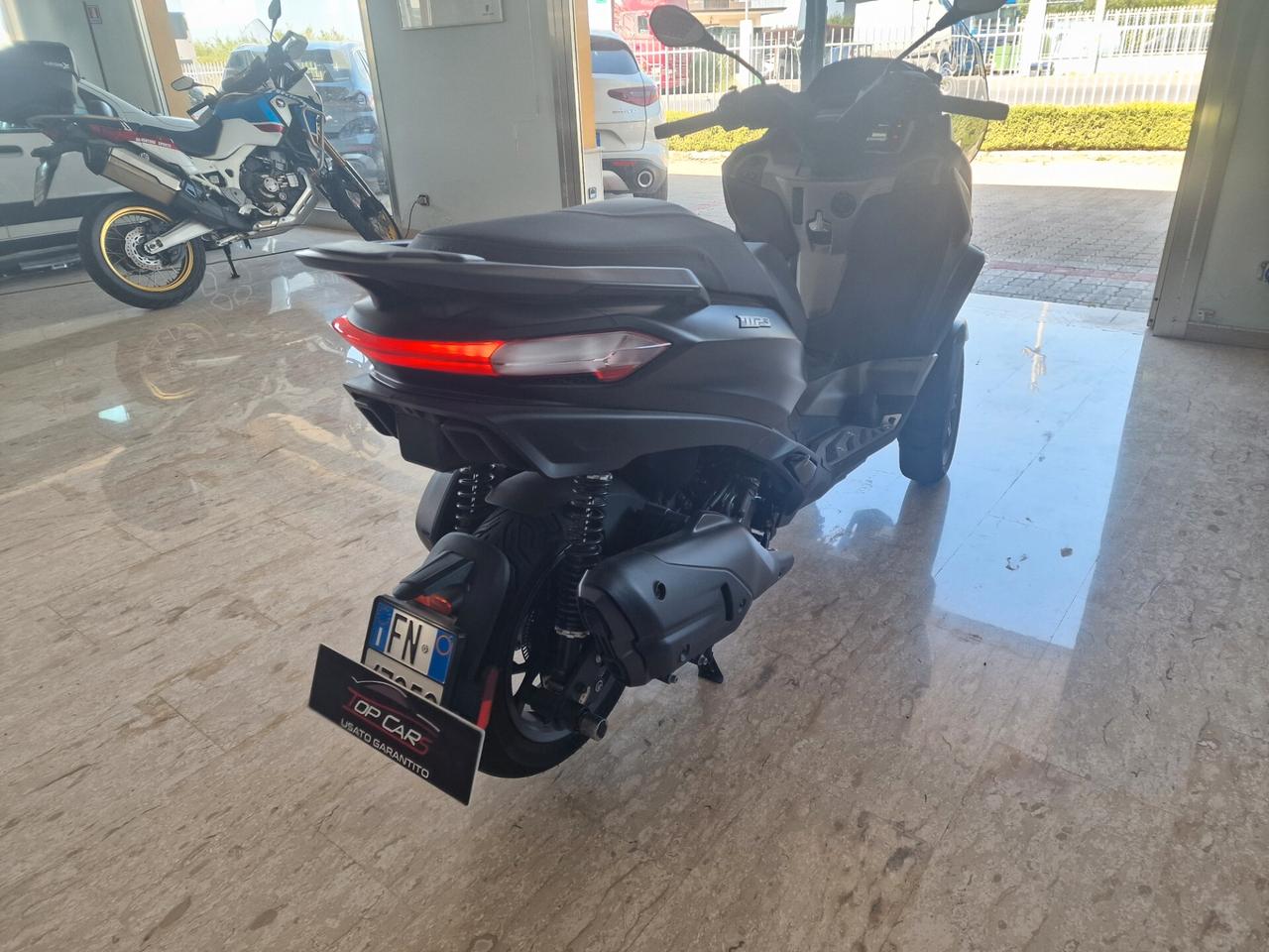 Piaggio MP3 530 hpe Exclusive