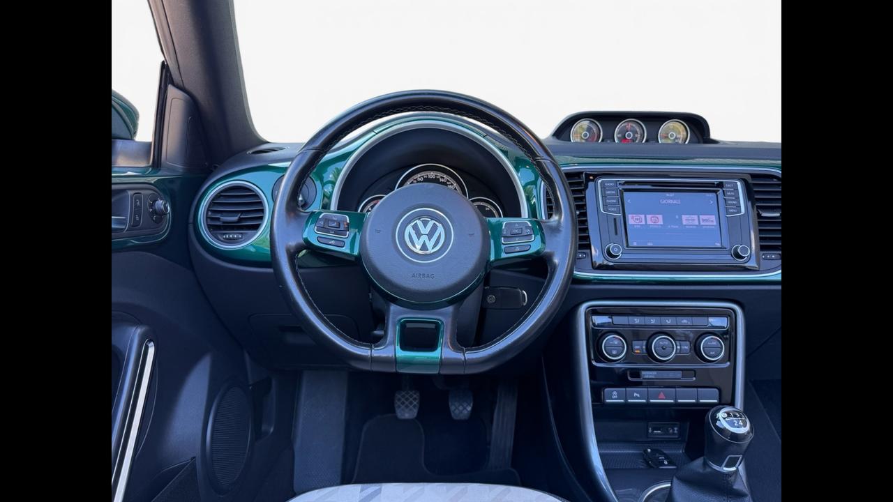 VOLKSWAGEN Maggiolino 2017 - Maggiolino Cabrio 2.0 tdi Design 110cv