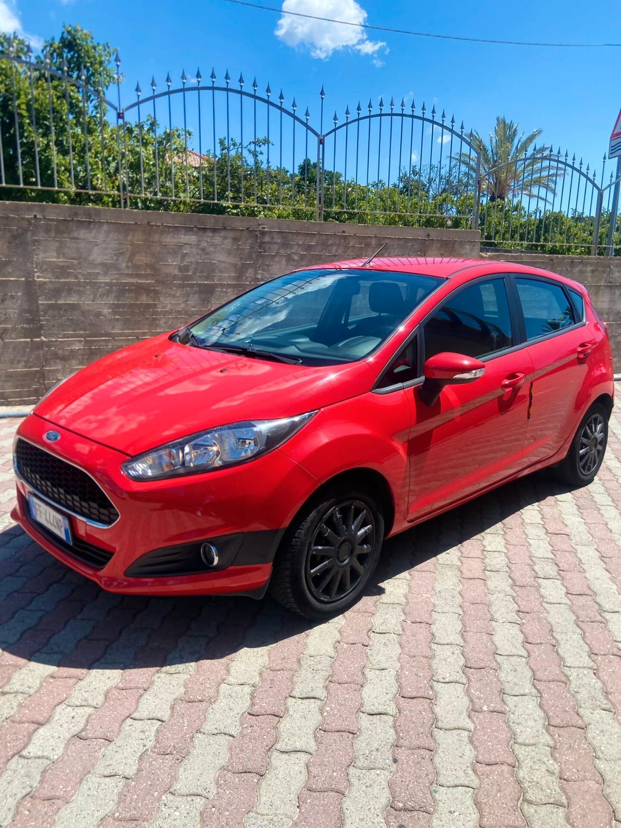 Ford Fiesta 1.5 tdci 75cv (55kw) 5p. Titanium
