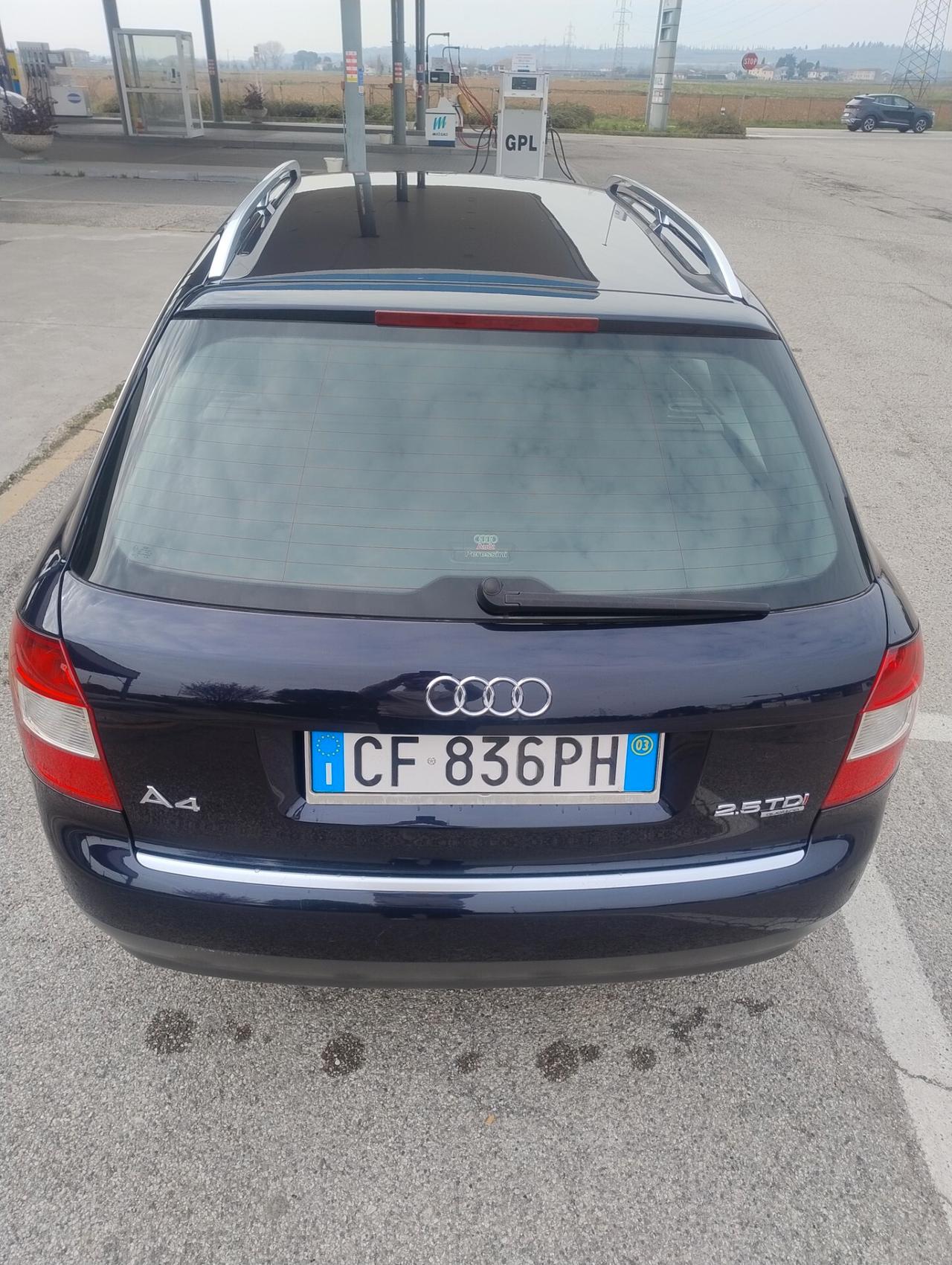 Audi A4 2.5 V6 TDI/180 CV cat Avant quattro