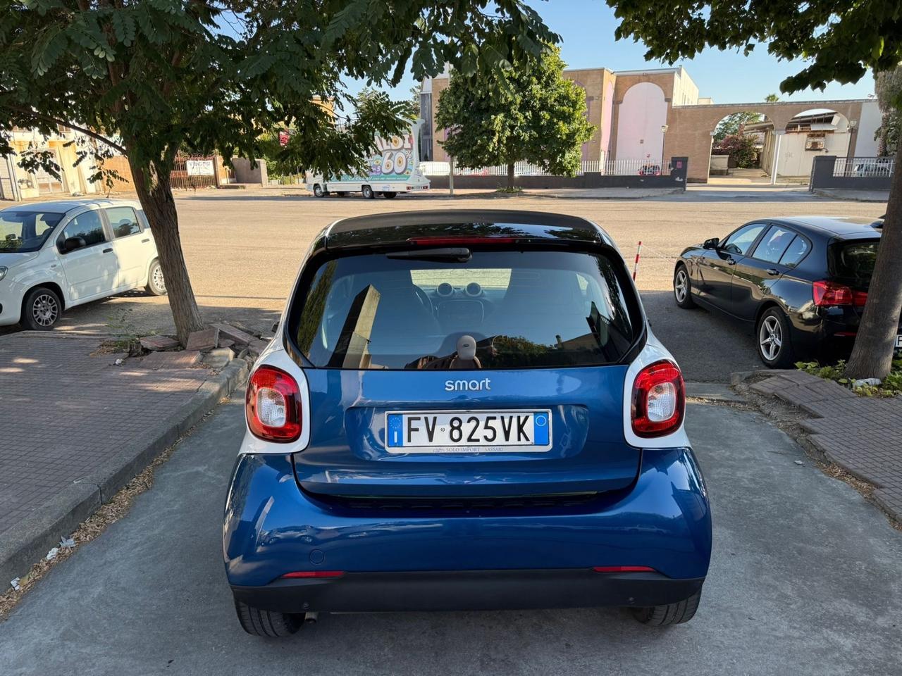Smart ForTwo KM. 44.000! 70 1.0 Youngster