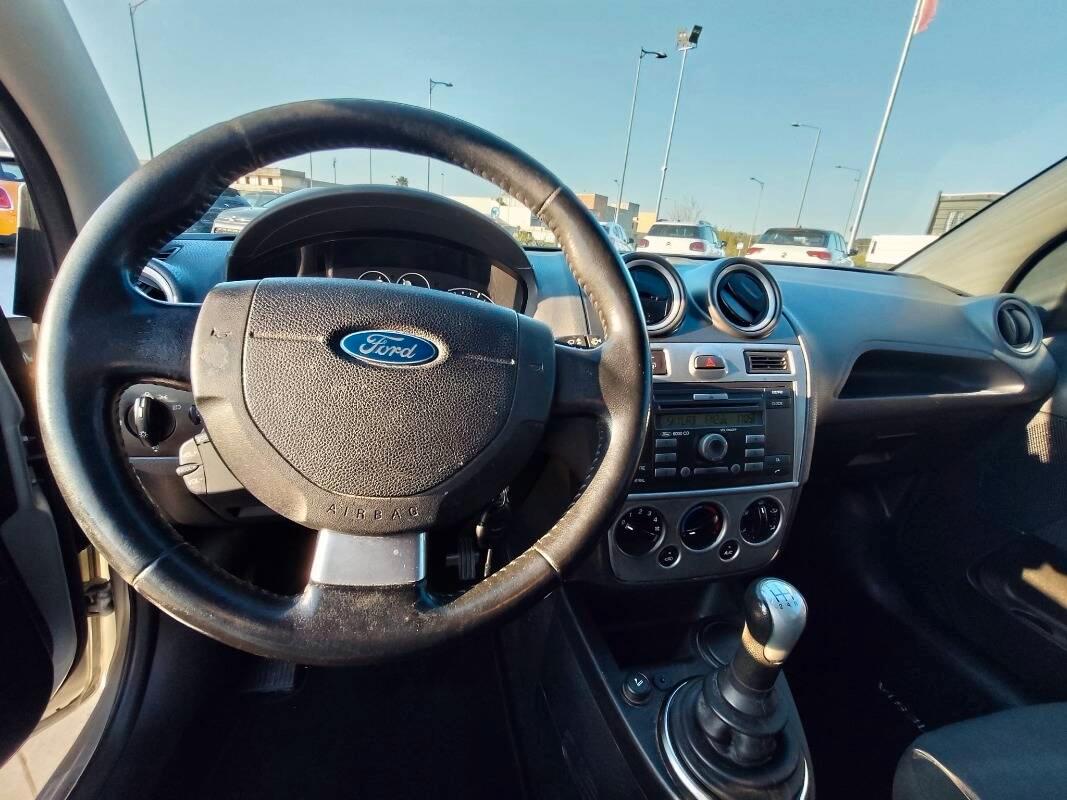 Ford Fiesta 1.4 tdci Plus 5p
