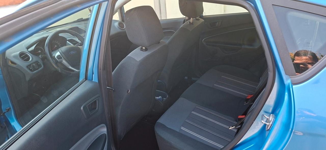 Ford Fiesta 1.2 5porte Titanium con Gpl