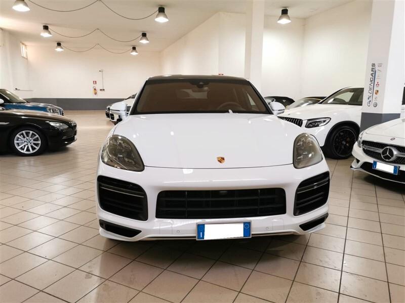 Porsche Cayenne Coupé 4.0 V8 Turbo