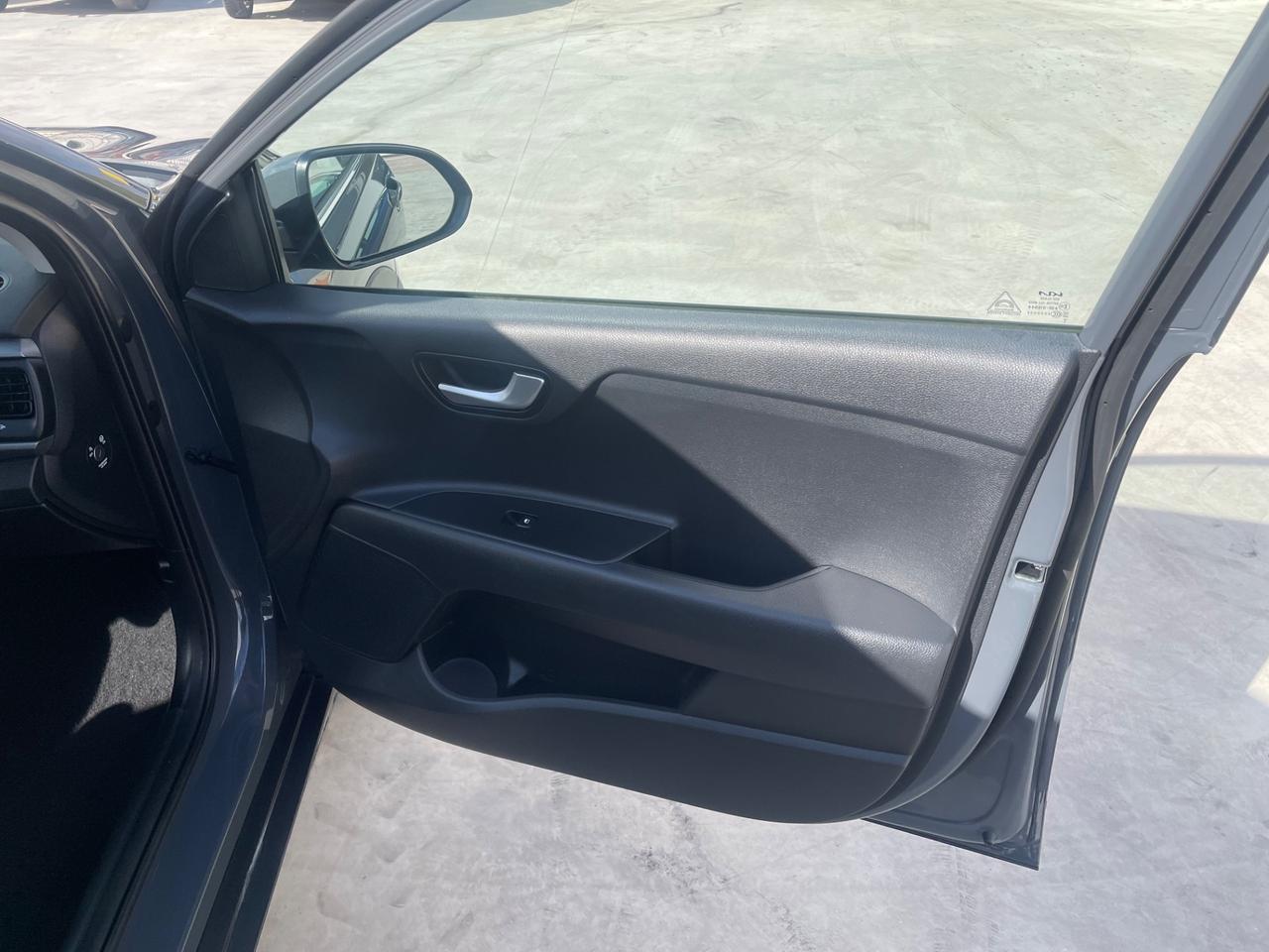 Kia Stonic 1.0 T-GDi 100 CV MHEV iMT Style