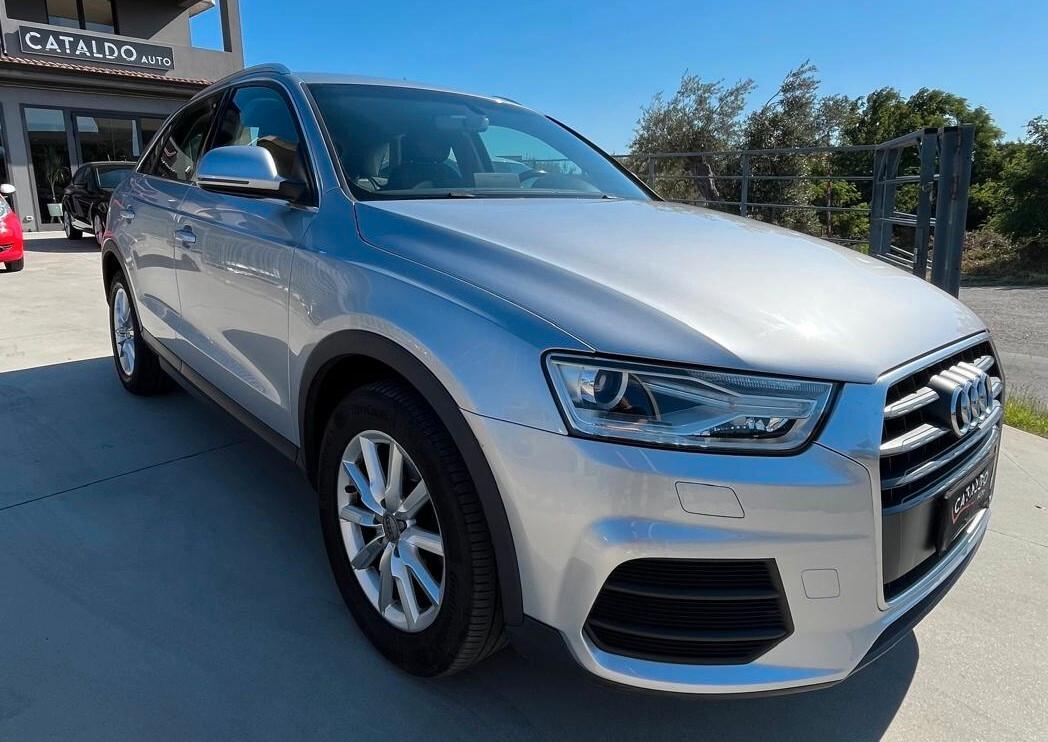 Audi Q3 2.0 TDI 150 CV Business