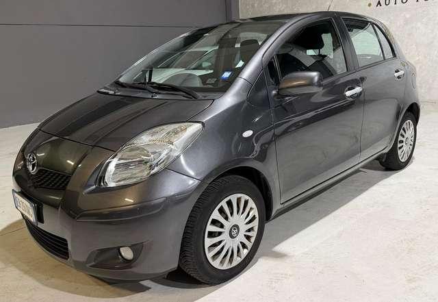 Toyota Yaris Benzina Automatica
