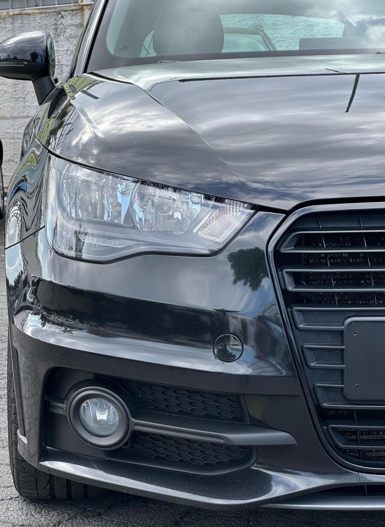 Audi A1 1.6 TDI 90CV S-LINE