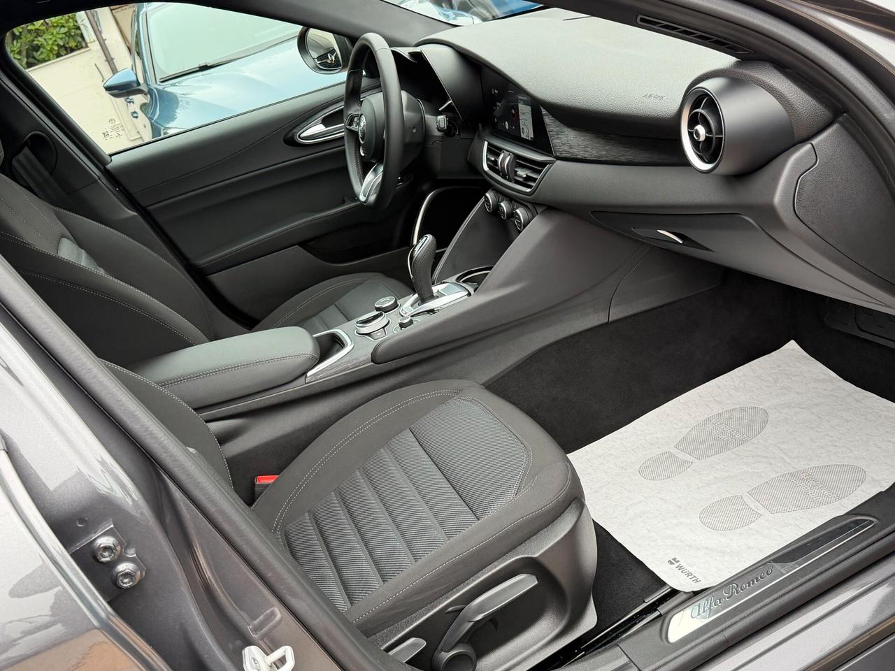 Alfa Romeo Giulia 2.2 TURBODIESEL 160 cv. AT8 SUPER BUSINESS