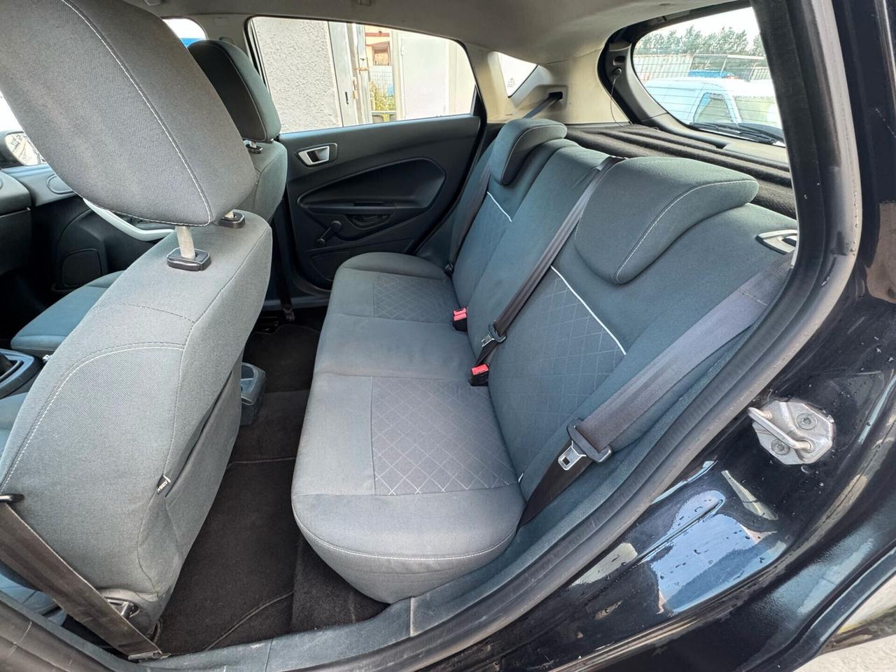 FORD FIESTA 5 PORTE - NEOPATENTATI