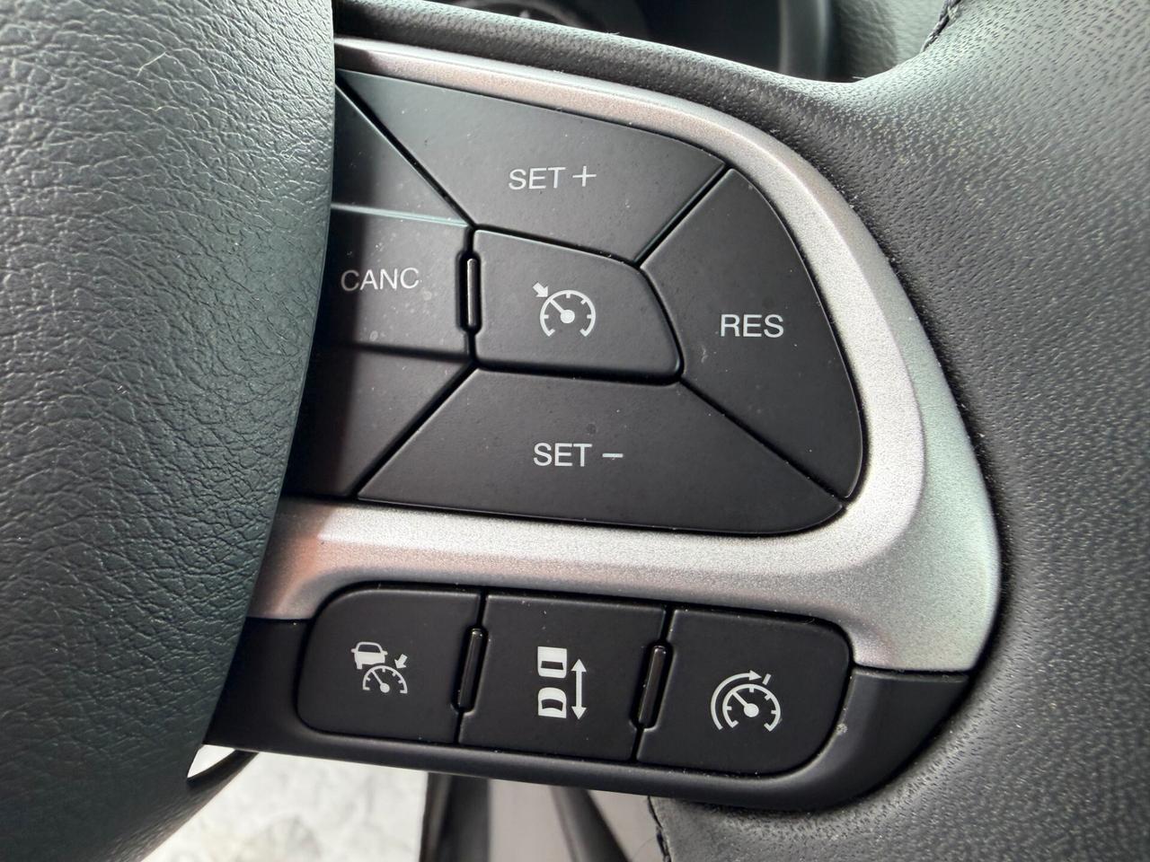 Jeep Renegade 2WD 1.6 M.JET 130 cv. LIMITED (Fari Full Led)