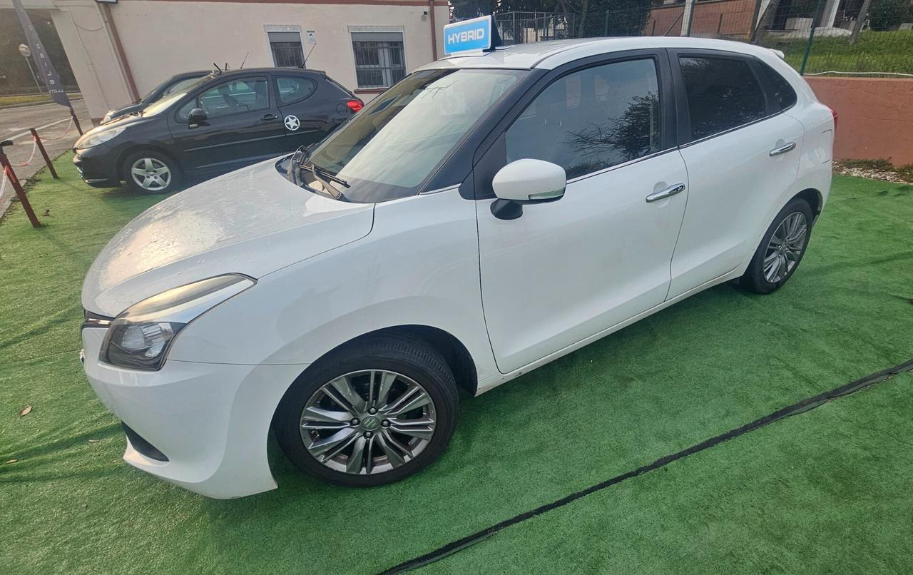 Suzuki Baleno 1.2 Hybrid B-Top