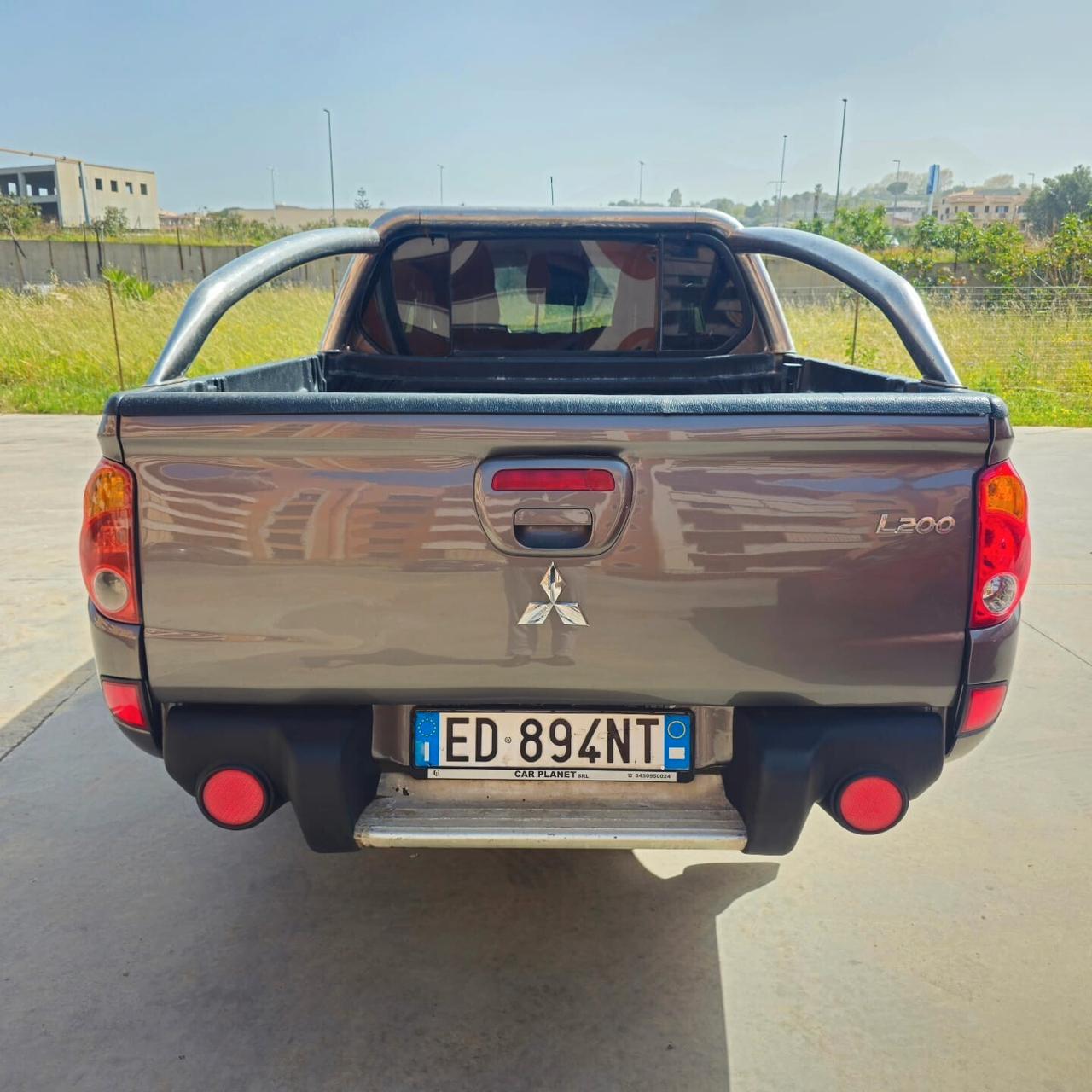 Mitsubishi L200 2.5 DI-D/178CV DC Intense Plus