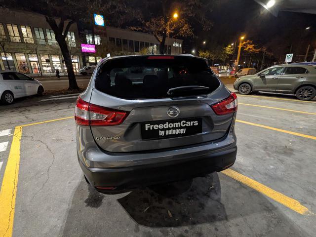 NISSAN Qashqai 1.2 DIG-T Acenta