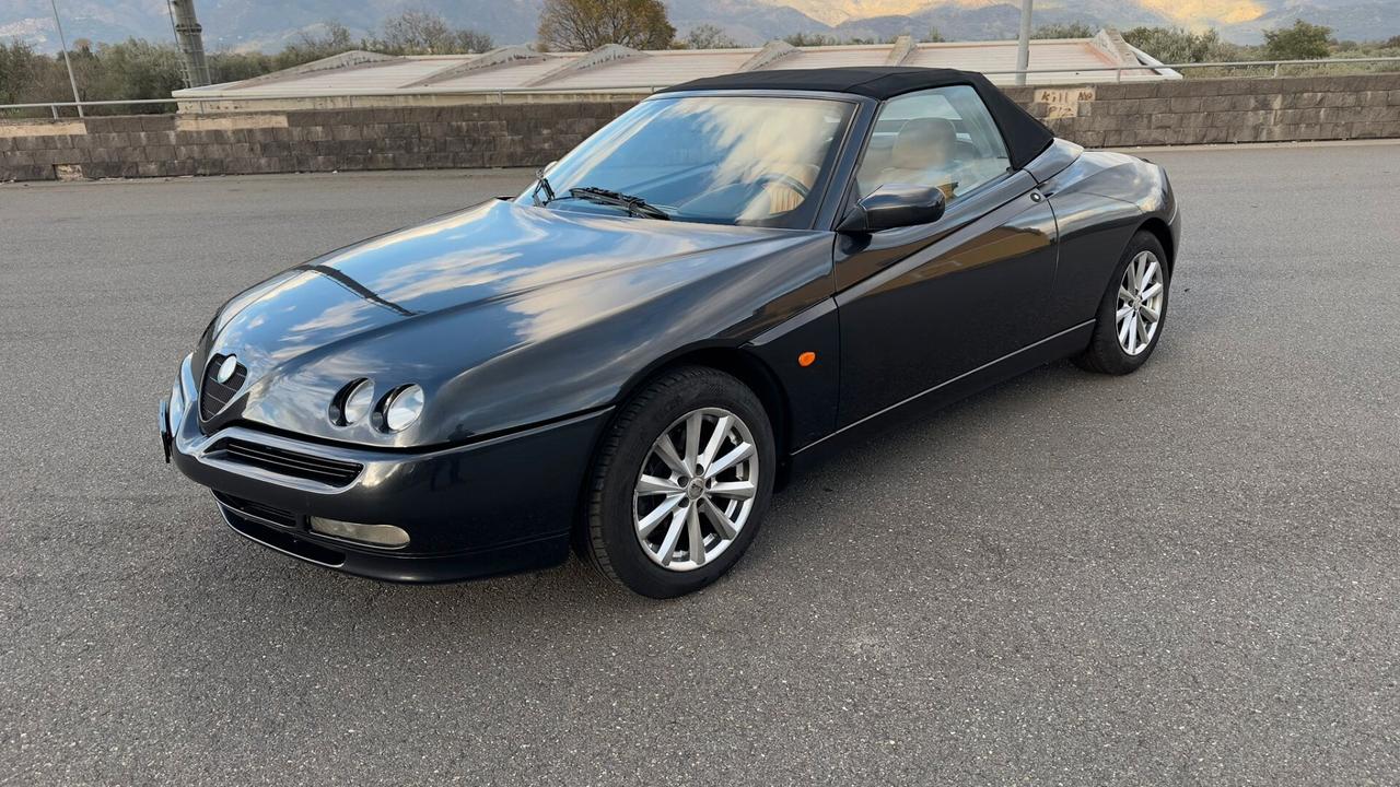 Alfa Romeo GTV 2.0i V6