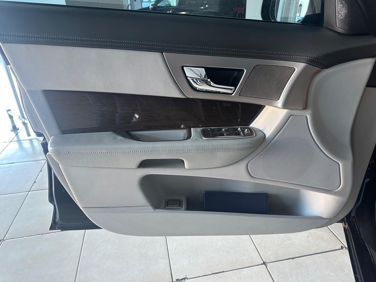 Jaguar XF 3.0 DS V6 Portfolio