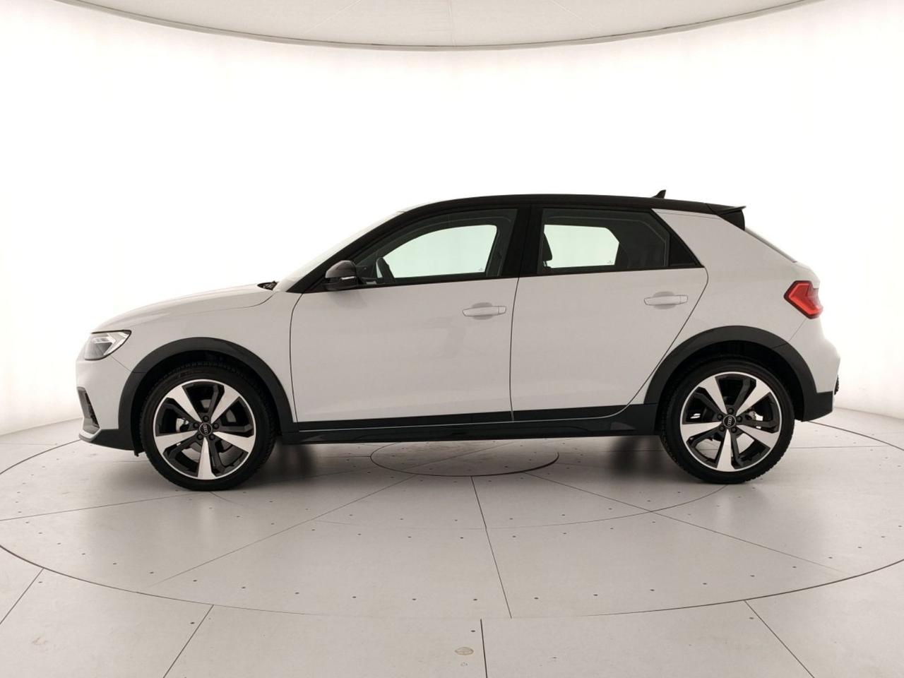 Audi A1 allstreet 30 1.0 tfsi identity contrast 116cv s tronic
