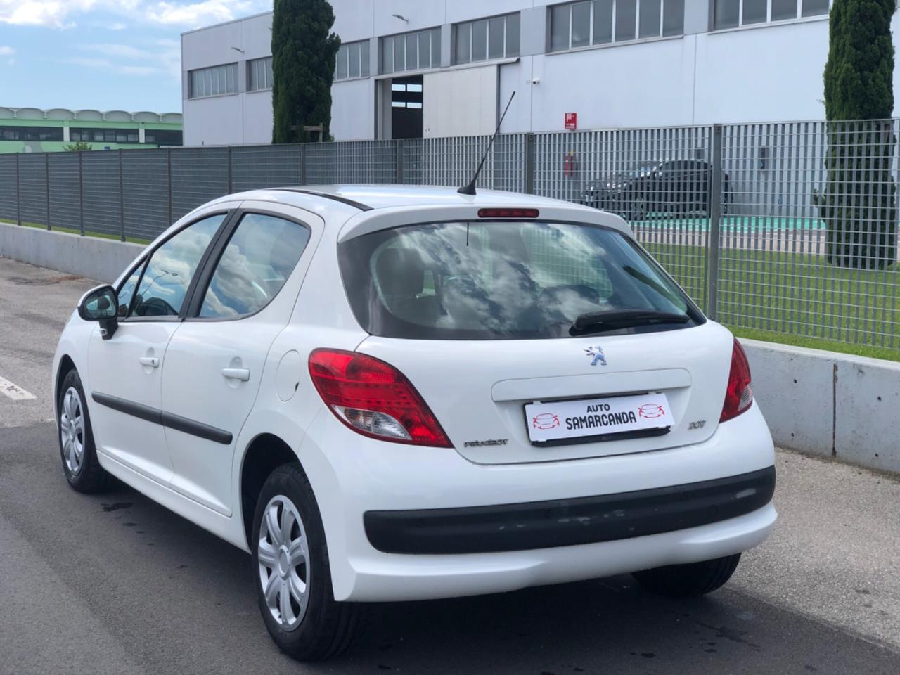 Peugeot 207 1.4 95CV 2010 Ok per neopatentati