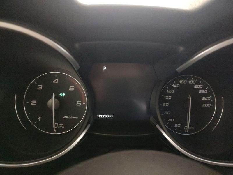 Alfa Romeo Stelvio 2.2 t Executive Q4 190cv auto