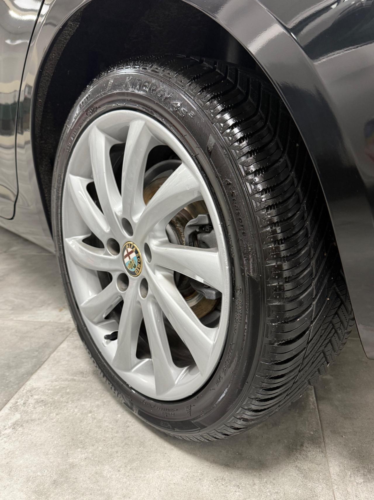 Alfa Romeo Giulietta 1.6 JTDm-2 105 CV Distinctive