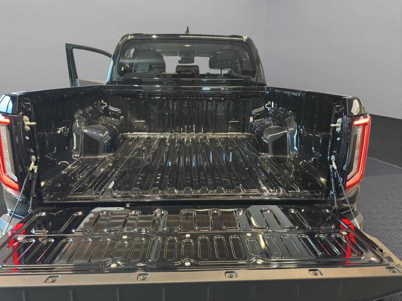 Toyota Hilux 2.8 d-4d 48V double cab Premium auto