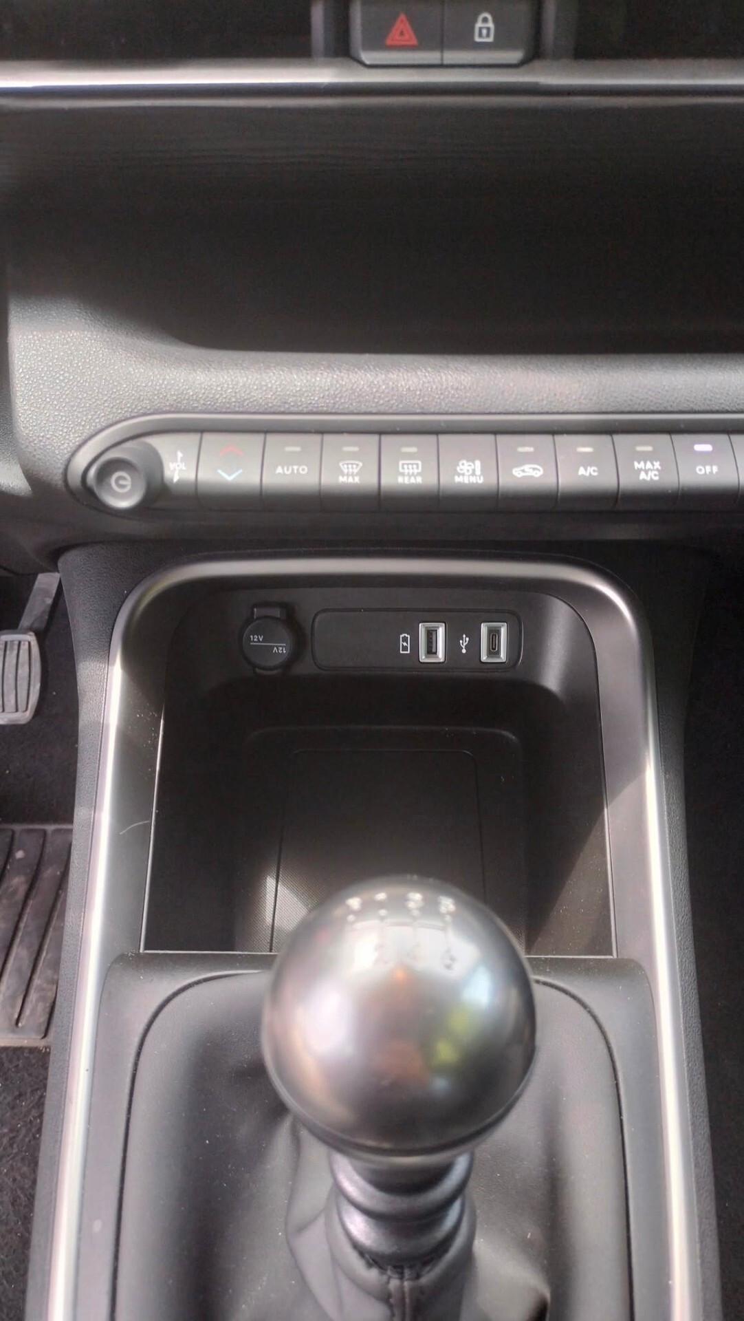Jeep Avenger 1.2 Turbo 100 CV Altitude