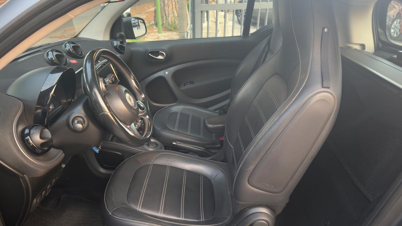 Smart ForTwo 90 0.9 Turbo Allestimento Brabus