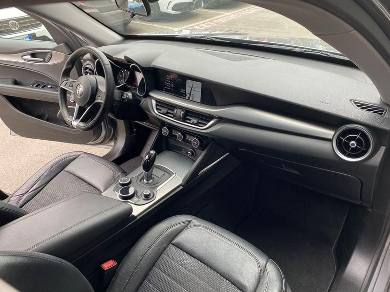 Alfa Romeo Stelvio 2.2 Turbodiesel 210 CV AT8 Q4 Executive