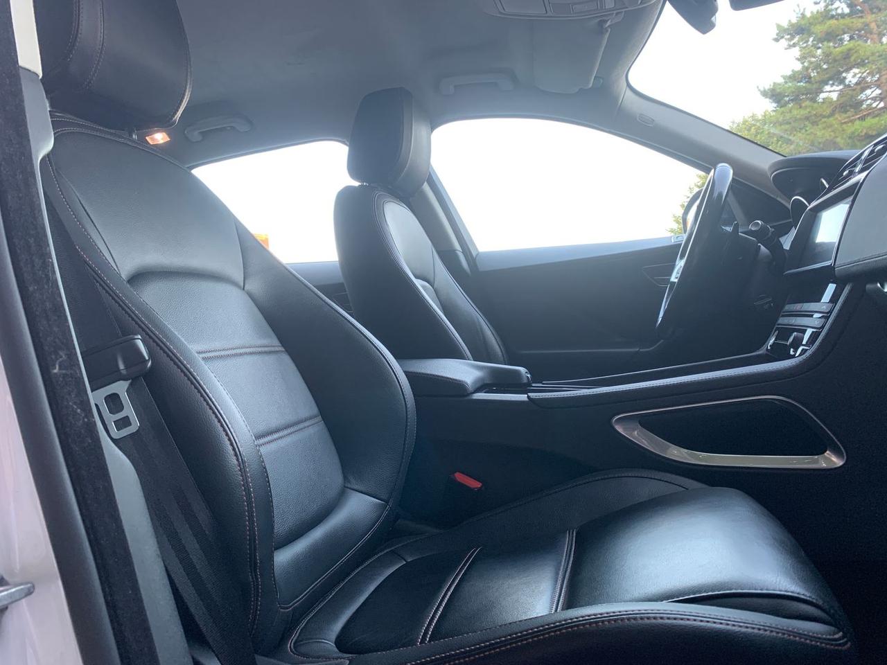 Jaguar F-Pace 2.0 20d Turbo #6306