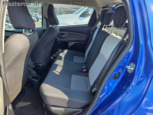 TOYOTA Yaris Yaris III 2017 5p 1.5h Business - FV156FC