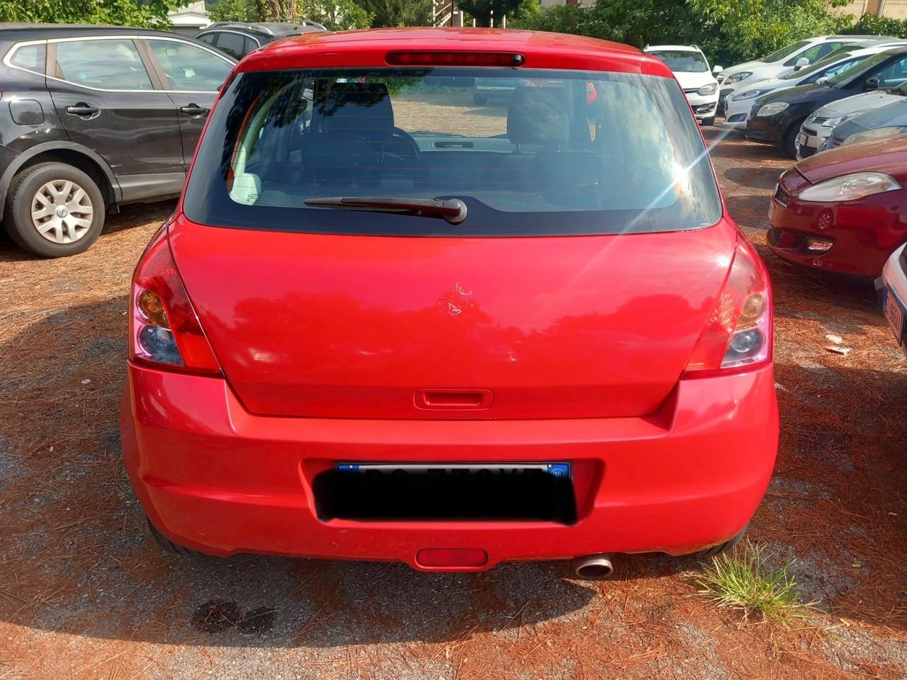 Suzuki Swift 1.3 4x4 5p. GL