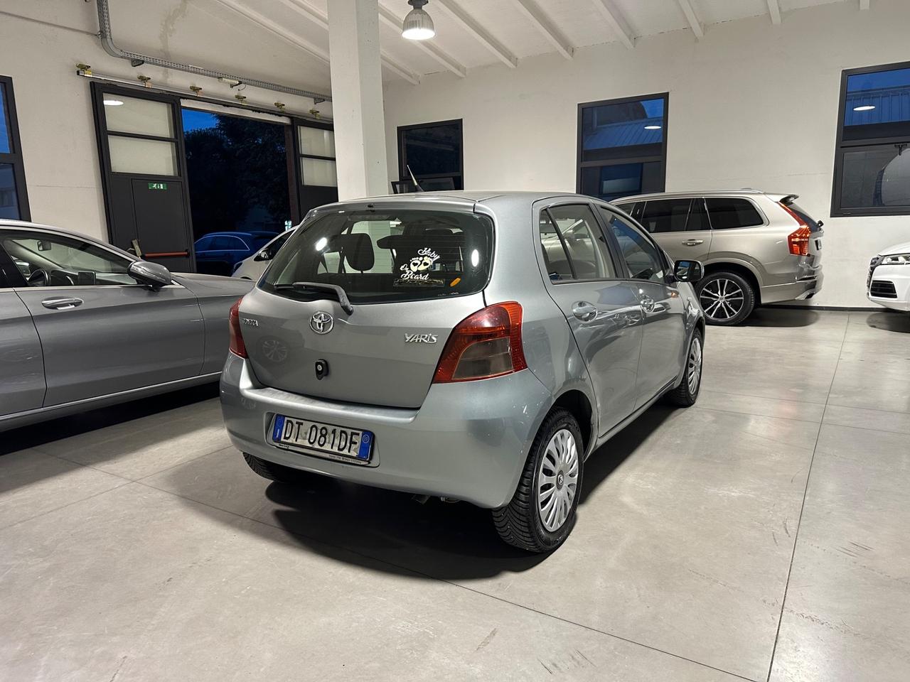 Toyota Yaris 1.3 5 porte Sol