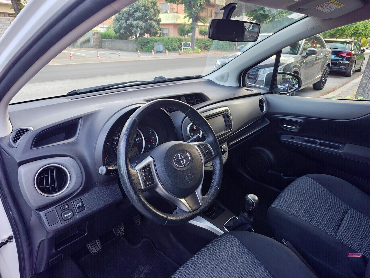 Toyota Yaris 1.0 5 porte Lounge