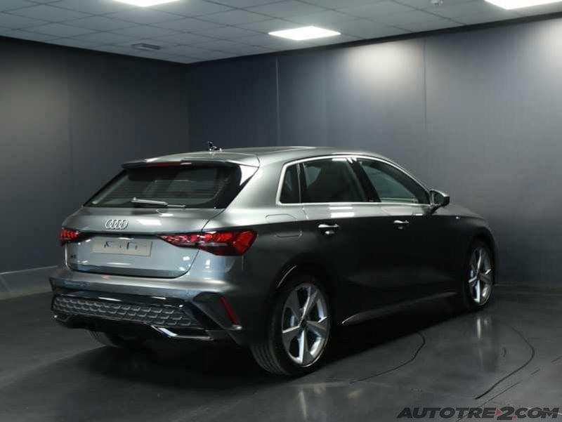 Audi A3 A3 SPB TDI 110 kW S tronic S line edition DA € 32700 DETAX