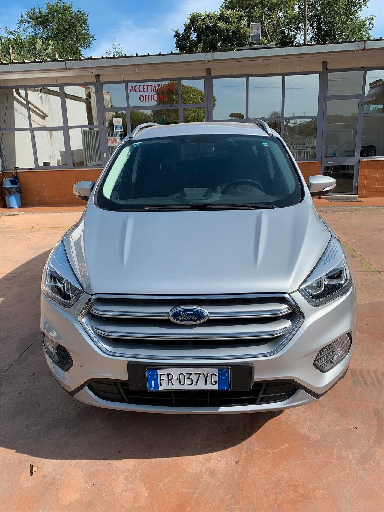 FORD Kuga 1.5 TDCI 120CV Cambio AUTOMATICO