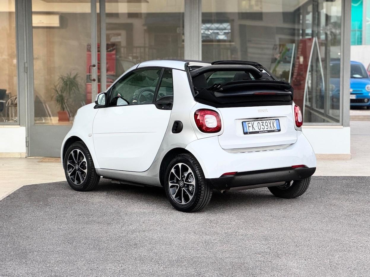 Smart ForTwo 1.0 Cabrio 70CV E6 Automatica Neo - 2017