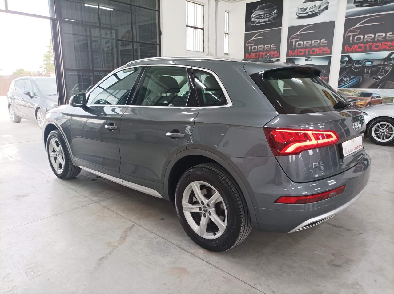 Audi Q5 40 TDI quattro S tronic Business Sport 10/2019