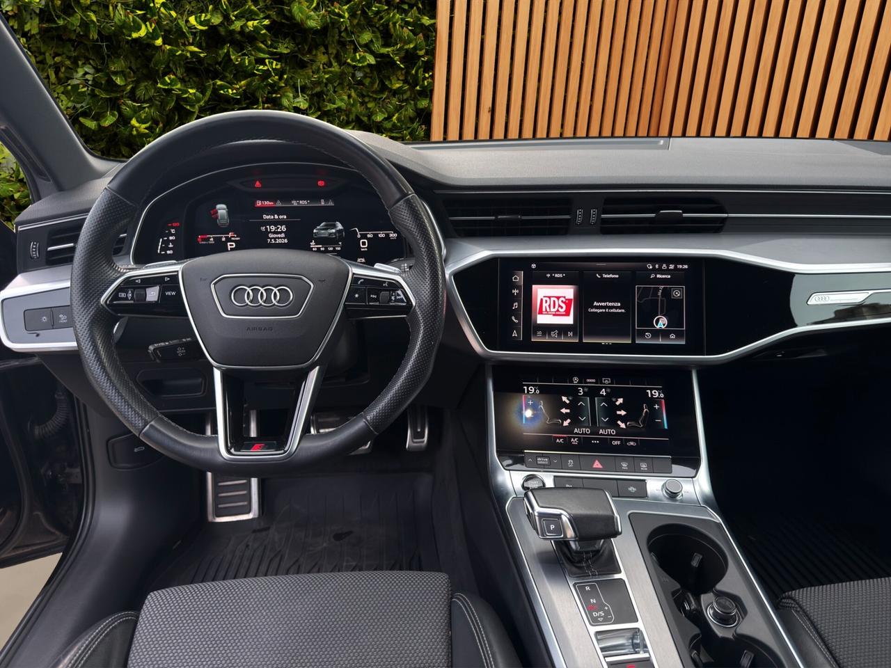 Audi A6 Avant 40 2.0 TDI quattro ultra S tronic Line