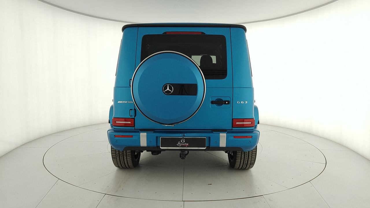 Mercedes-Benz G AMG 63 585cv auto