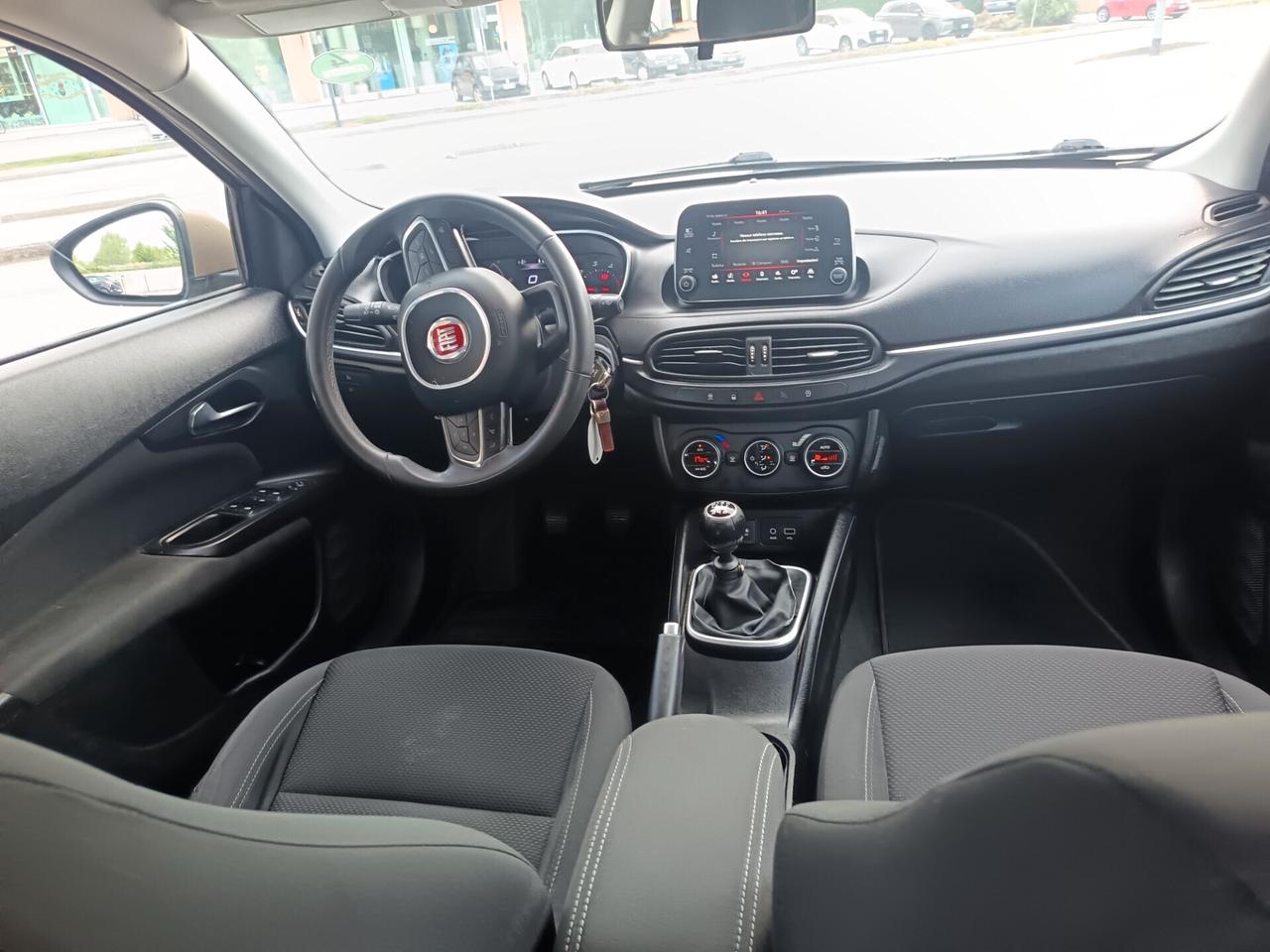 Fiat Tipo 1.6 multijet 2018 Euro 6 b