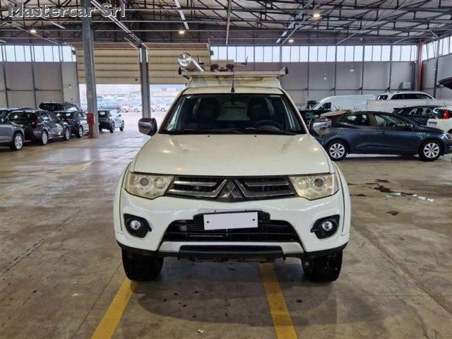 MITSUBISHI L200 d.cab 2.5 di-d Intense Plus 178cv N1 E5 - EV696RT