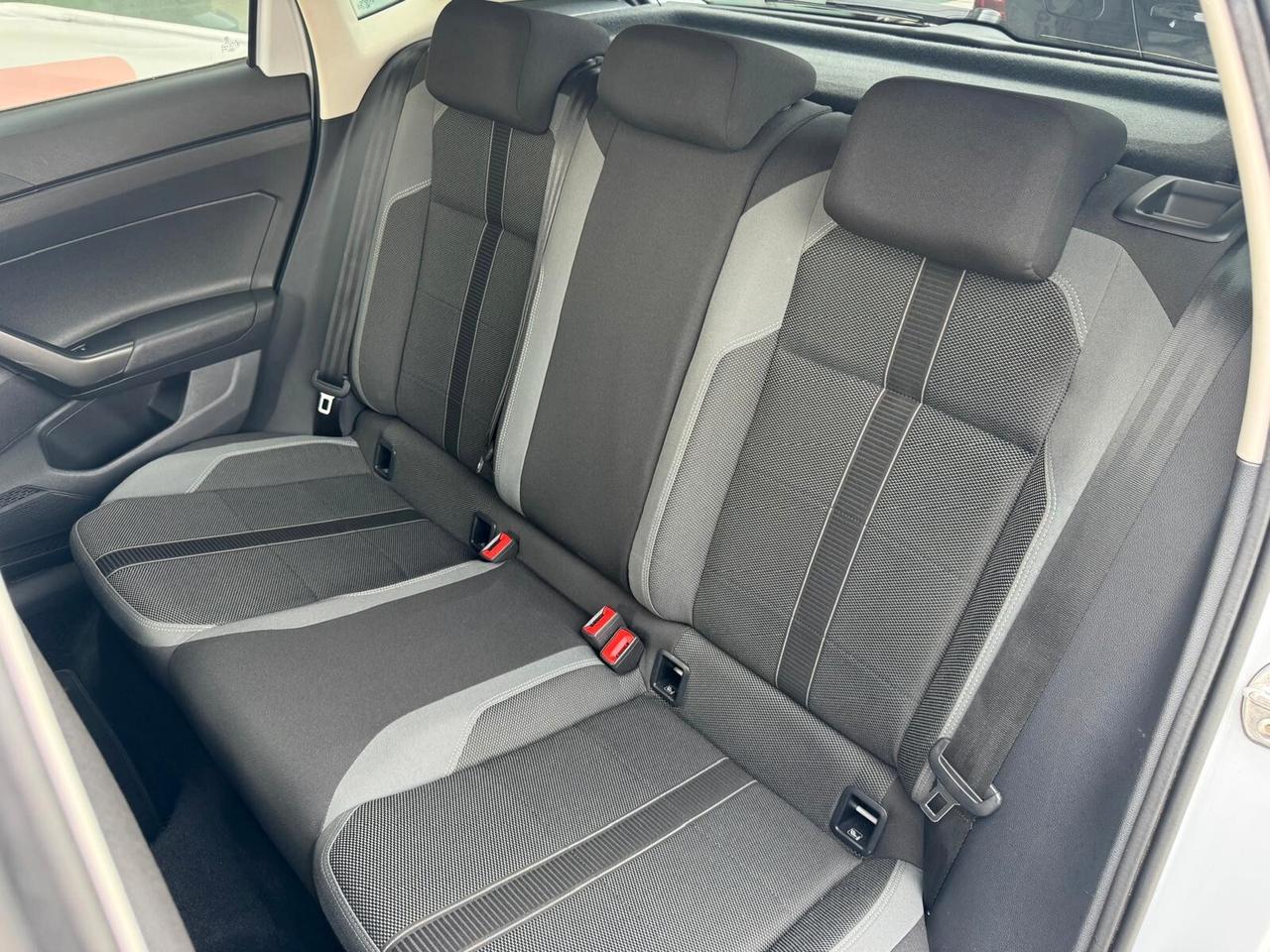 Volkswagen Polo 1.0 TSI 5p. COPPER LINE