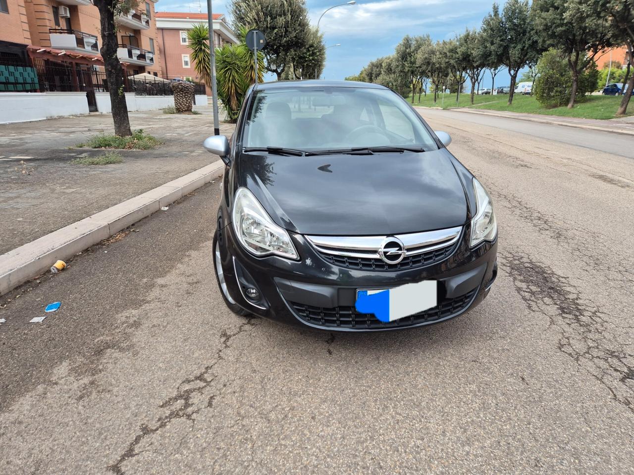 Opel Corsa 1.2 85CV gpl 3 porte anno 2013