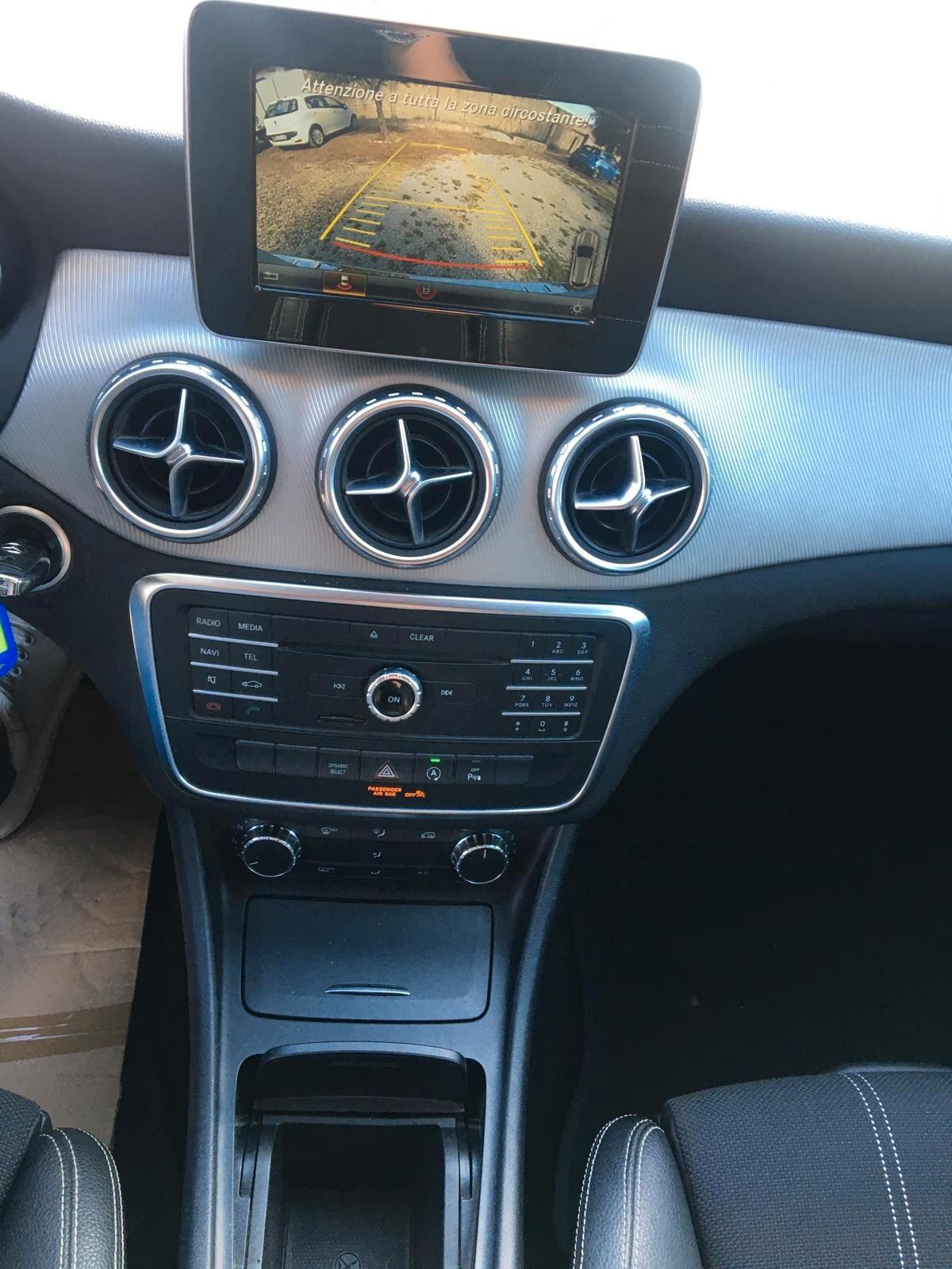 Mercedes-benz GLA 180 GLA 180 d Automatic Sport