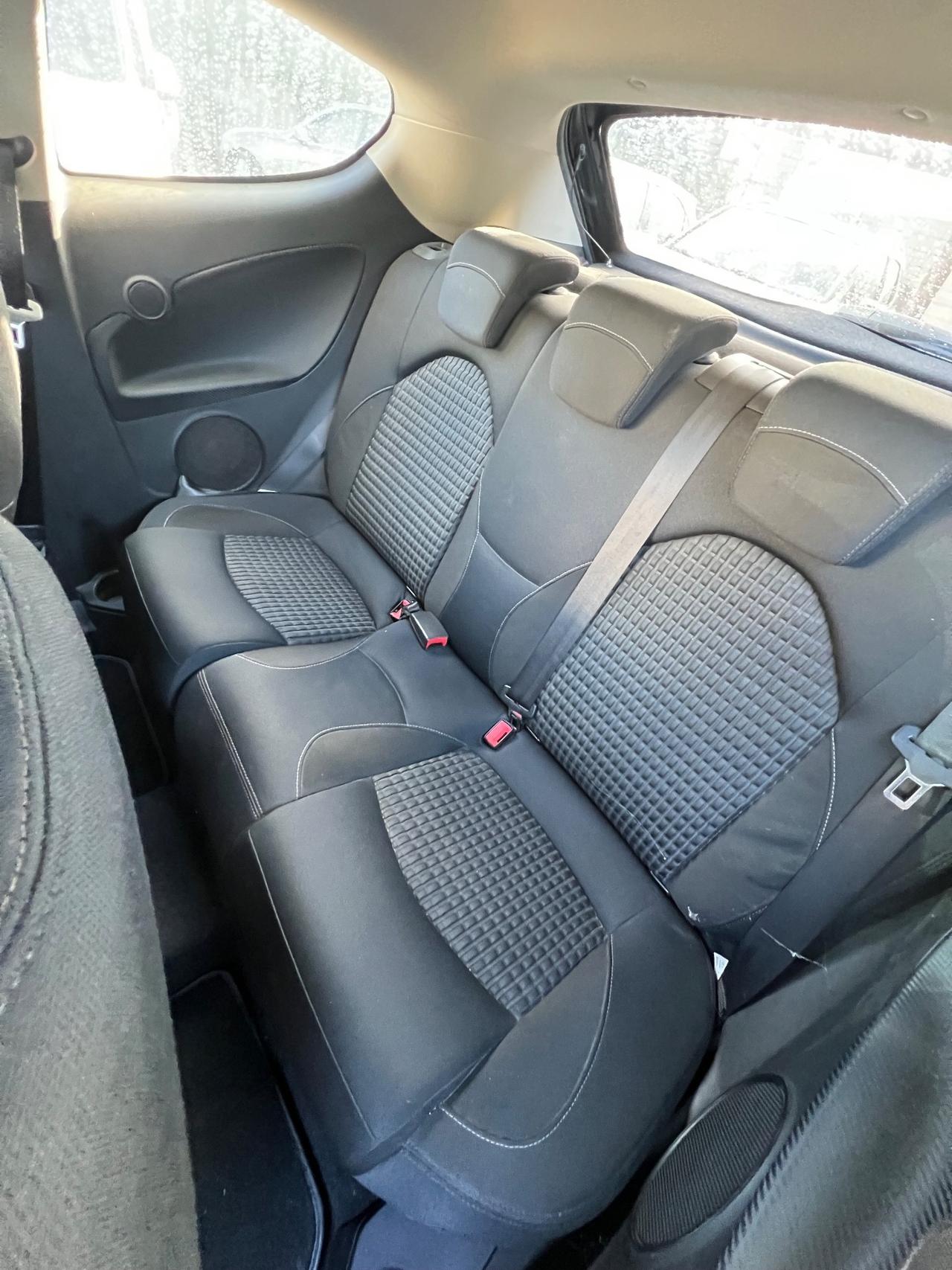 Alfa Romeo MiTo 1.6 JTDm 16V Distinctive Premium Pack