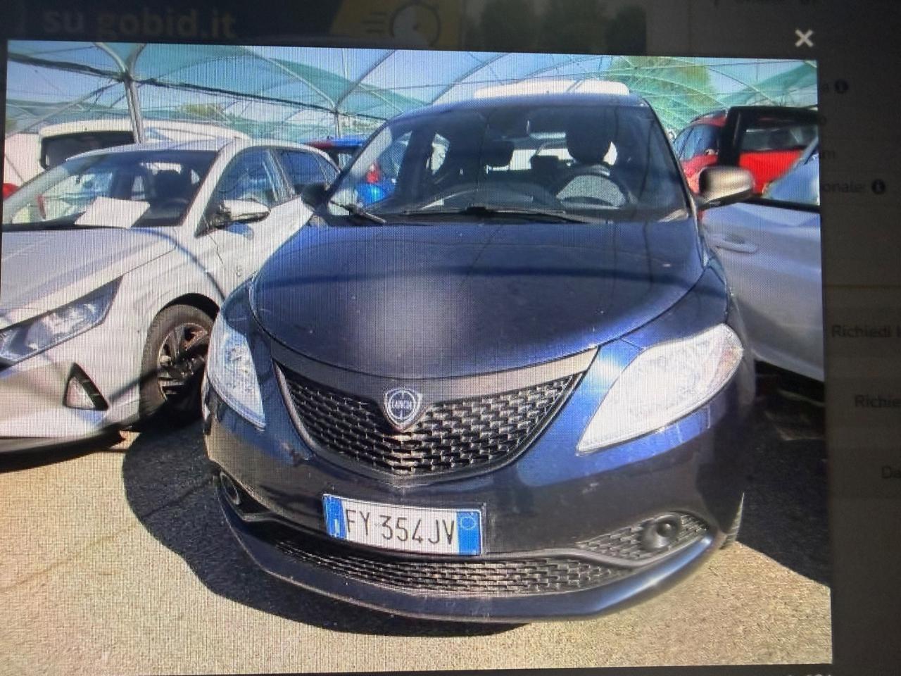 Lancia Ypsilon 1.2 69 CV 5 porte S&S Gold