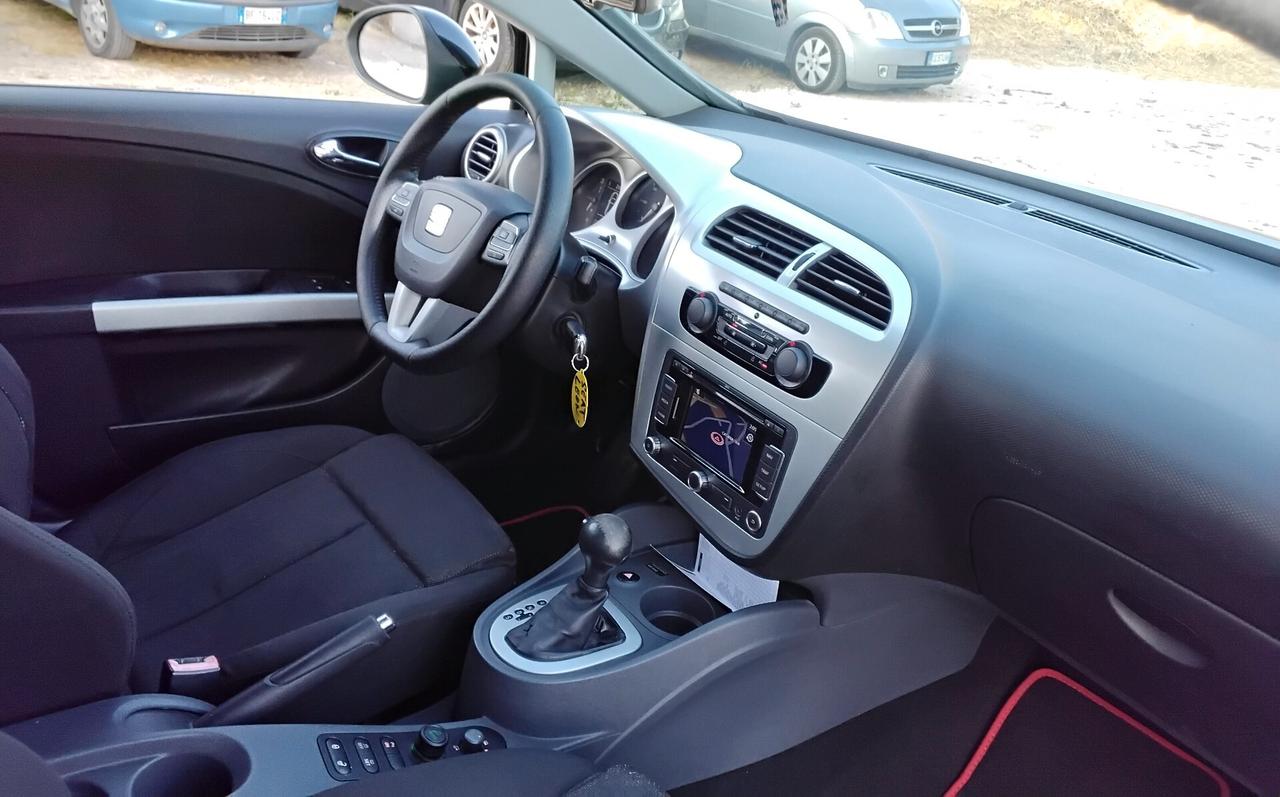 Seat Leon 2.0 TDI DPF DSG Style (MY09)