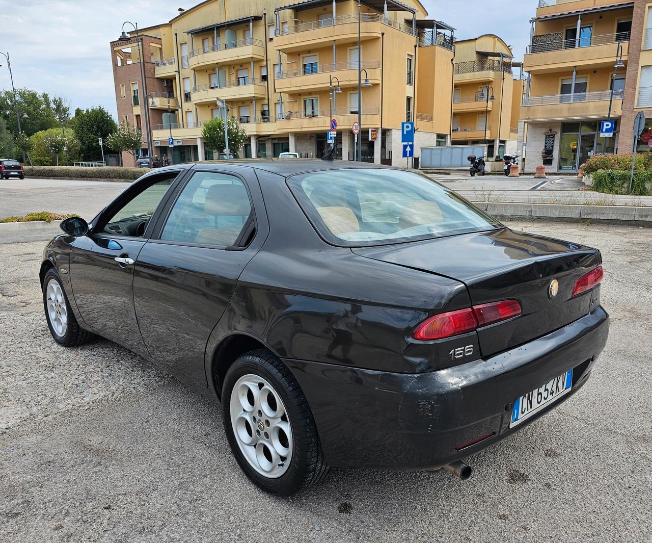 Alfa Romeo 156 1.9 JTD Distinctive